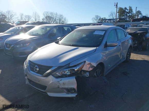 2018 Nissan Altima 2.5 S with VIN 1N4AL3AP0JC254421, listed as a IAAI auction lot 41634500 with 186,554 mi miles. Bid and sale history available at carsss.com. Image 17.