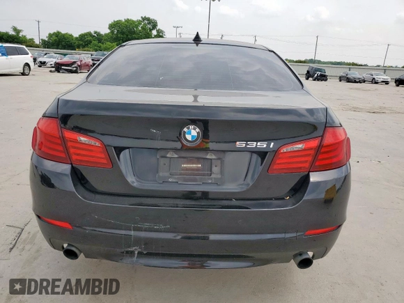 2011 BMW 5 Series 535i z VIN WBAFR7C53BC800189, wystawiony jako Copart lot #56293035 z przebiegiem 201 440 mil mil oraz Szkody całkowita. Historia ofert i sprzedaży dostępna na DreamBid. Obrazek 6.