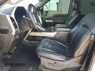2021 Ford F-250 XL z VIN 1FT8W2BTXMEC41464, wystawiony jako Copart lot #58119155 z przebiegiem 131 973 mil mil oraz Szkoda całkowita • Salvage title. Historia ofert i sprzedaży dostępna na DreamBid. Obrazek 7.