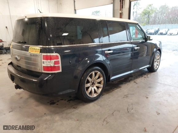 2009 Ford Flex Limited with VIN 2FMEK63C89BA19539, listed as a IAAI auction lot 41872745 with 224,422 mi miles. Bid and sale history available at carsss.com. Image 4.