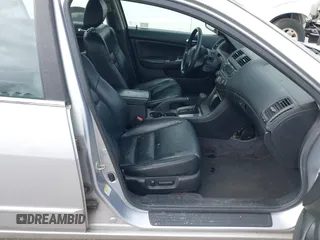 2004 Honda Accord EX with VIN 1HGCM66524A073430, listed as a IAAI auction lot 42346918 with 221,053 mi miles and . Bid and sale history available at DreamBid. Image 5.
