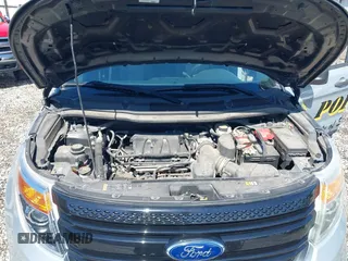 2013 Ford Police Interceptor Utility z VIN 1FM5K8AR8DGA68521, wystawiony jako IAAI lot #42063404 z przebiegiem 84 716 mil mil oraz . Historia ofert i sprzedaży dostępna na DreamBid. Obrazek 10.