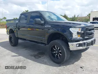 2015 Ford F-150 XLT with VIN 1FTEW1EF0FFA02246, listed as a IAAI auction lot 41919119 with 111,629 mi miles. Bid and sale history available at carsss.com. Image 1.
