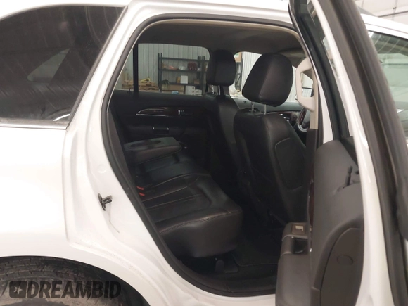 2014 Lincoln MKX z VIN 2LMDJ8JK7EBL18541, wystawiony jako IAAI lot #41684416 z przebiegiem 121 568 mil mil oraz . Historia ofert i sprzedaży dostępna na DreamBid. Obrazek 8.