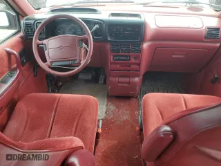 1994 Dodge Caravan Grand SE with VIN 1B4GH44R8RX260655, listed as a Copart auction lot 52807845 with 149,054 mi miles and Non Repairable. Bid and sale history available at carsss.com. Image 8.