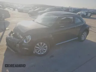 2019 Volkswagen Beetle S с VIN 3VWFD7AT1KM708237, выставлен на аукционе Copart как лот 48872585 с пробегом 110 286 миль миль и Списание • Salvage title. История ставок и продаж доступна на DreamBid. Изображение 1.