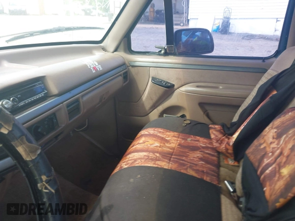 1993 Ford F-150 with VIN 1FTDF15N2PNA61180, listed as a IAAI auction lot 42704533 with Not provided miles and . Bid and sale history available at DreamBid. Image 5.