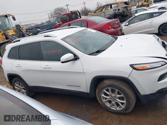 2017 Jeep Cherokee Latitude with VIN 1C4PJMCB9HW546157, listed as a IAAI auction lot 41040489 with 97,230 mi miles. Bid and sale history available at carsss.com. Image 13.