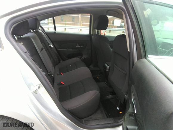 2014 Chevrolet Cruze 1LT with VIN 1G1PC5SB7E7249503, listed as a IAAI auction lot 42005106 with 91,917 mi miles. Bid and sale history available at carsss.com. Image 8.