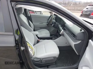 2025 Hyundai Kona SEL Convenience with VIN KM8HCCAB6SU189627, listed as a IAAI auction lot 41836762 with 994 mi miles and . Bid and sale history available at DreamBid. Image 5.