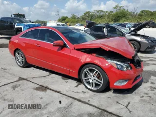 2014 Mercedes-Benz E 350 with VIN WDDKJ5KB2EF224463, listed as a Copart auction lot 57806985 with 69,980 mi miles and Salvage title. Bid and sale history available at DreamBid. Image 4.