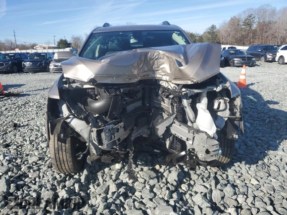 2022 GMC Acadia Denali with VIN 1GKKNPLS5NZ138186, listed as a Copart auction lot 44057255 with 0 mi miles and Salvage Title. Bid and sale history available at carsss.com. Image 5.