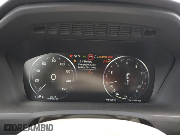 2020 Volvo XC90 Momentum with VIN YV4102PK4L1571266, listed as a Copart auction lot 52499025 with 57,210 mi miles and Salvage Title. Bid and sale history available at DreamBid. Image 9.