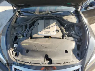 2016 Infiniti Q70 z VIN JN1BY1AP0GM220179, wystawiony jako Copart lot #54129215 z przebiegiem 117 759 mil mil oraz Szkoda całkowita • Salvage title. Historia ofert i sprzedaży dostępna na DreamBid. Obrazek 11.