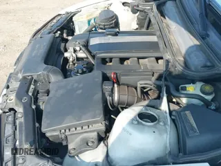 2001 BMW 3 Series 330i с VIN WBAAV53421JR78137, выставлен на аукционе IAAI как лот 42731489 с пробегом 162 849 миль миль и . История ставок и продаж доступна на DreamBid. Изображение 14.