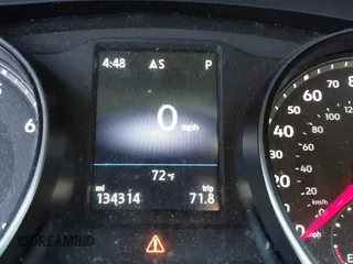 2018 Volkswagen Atlas SE с VIN 1V2DR2CA6JC524260, выставлен на аукционе IAAI как лот 41727063 с пробегом 134 314 миль миль и . История ставок и продаж доступна на DreamBid. Изображение 15.