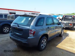 2006 Chevrolet Equinox LS with VIN 2CNDL13F966068002, listed as a IAAI auction lot 41969812 with 154,463 mi miles. Bid and sale history available at carsss.com. Image 4.
