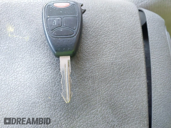2005 Chrysler Pacifica Touring с VIN 2C8GF68485R445962, выставлен на аукционе IAAI как лот 41866498 с пробегом Не указан миль и . История ставок и продаж доступна на DreamBid. Изображение 11.
