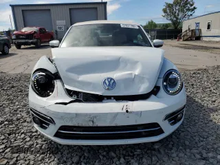 2019 Volkswagen Beetle S с VIN 3VW5DAAT6KM501562, выставлен на аукционе Copart как лот 57631785 с пробегом Не указан миль и Списание • Salvage title. История ставок и продаж доступна на DreamBid. Изображение 5.