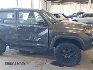 2016 Toyota 4Runner Limited with VIN JTEBU5JRXG5401670, listed as a IAAI auction lot 41866805 with 86,488 mi miles and . Bid and sale history available at DreamBid. Image 6.