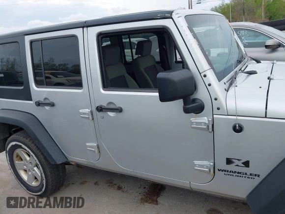 2008 Jeep Wrangler Unlimited X with VIN 1J4GA39108L510829, listed as a IAAI auction lot 42069589 with 108,696 mi miles and . Bid and sale history available at DreamBid. Image 14.