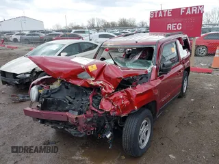 2015 Jeep Patriot Sport with VIN 1C4NJRBB9FD347222, listed as a IAAI auction lot 41932812 with 183,500 mi miles and . Bid and sale history available at carsss.com. Image 6.