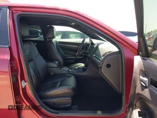 2019 Chrysler 300 with VIN 2C3CCABGXKH686121, listed as a IAAI auction lot 41995862 with 50,577 mi miles. Bid and sale history available at carsss.com. Image 5.