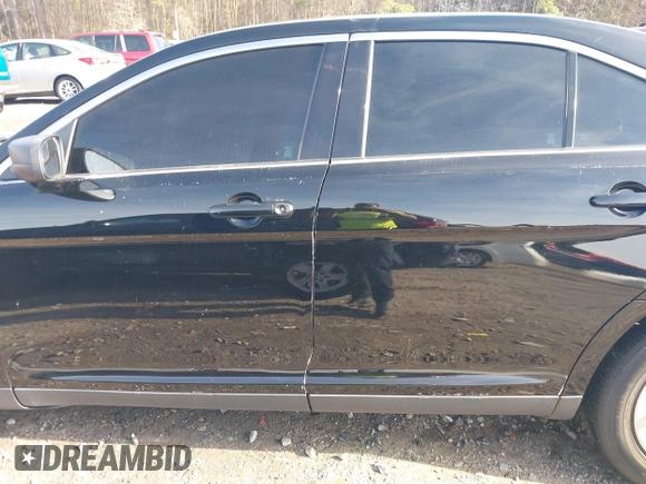 2014 Ford Police Interceptor with VIN 1FAHP2MK0EG148689, listed as a IAAI auction lot 41057241 with 124,703 mi miles and . Bid and sale history available at DreamBid. Image 14.