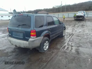 2005 Ford Escape XLT с VIN 1FMYU93135KA74858, выставлен на аукционе IAAI как лот 40378248 с пробегом 181 714 миль миль и . История ставок и продаж доступна на DreamBid. Изображение 4.