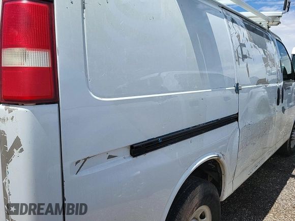 2010 Chevrolet Express Cargo with VIN 1GCZGFBA8A1153393, listed as a IAAI auction lot 42677832 with 159,087 mi miles and . Bid and sale history available at DreamBid. Image 15.