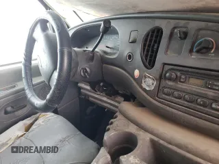 2004 Ford Econoline Cargo z VIN 1FTNE24L14HB36331, wystawiony jako Copart lot #78059244 z przebiegiem Nie podano mil oraz Szkoda całkowita • Salvage title. Historia ofert i sprzedaży dostępna na DreamBid. Obrazek 9.