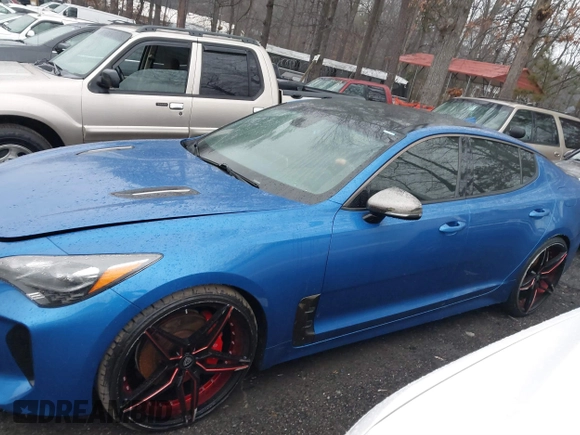 2018 Kia Stinger GT1 with VIN KNAE45LCXJ6018532, listed as a IAAI auction lot 41563629 with 91,043 mi miles. Bid and sale history available at carsss.com. Image 14.