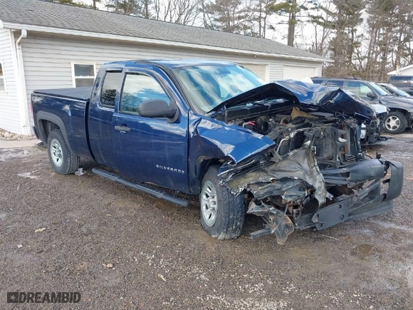 2012 Chevrolet Silverado 1500 Work Truck with VIN 1GCRCPEX0CZ139705, listed as a IAAI auction lot 41436864 with 67,749 mi miles. Bid and sale history available at carsss.com. Image 1.