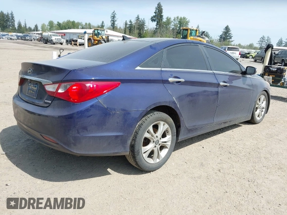 2012 Hyundai Sonata 2.4L Limited PZEV with VIN 5NPEC4ACXCH330183, listed as a IAAI auction lot 42094691 with 108,680 mi miles. Bid and sale history available at carsss.com. Image 4.