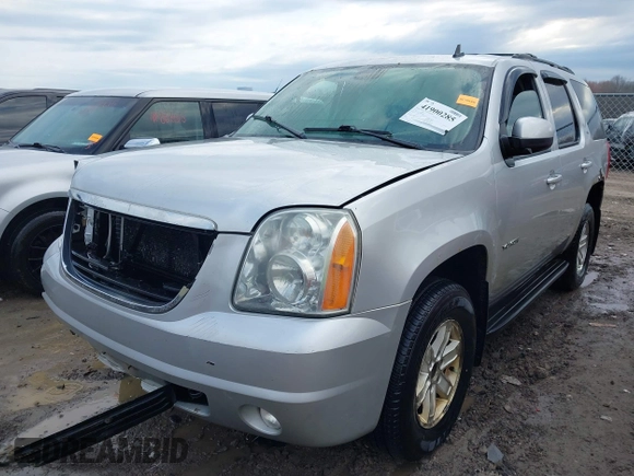 2010 GMC Yukon SLT with VIN 1GKUKCE0XAR286060, listed as a IAAI auction lot 41900285 with 307,912 mi miles. Bid and sale history available at carsss.com. Image 18.