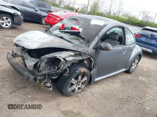 2006 Volkswagen Beetle with VIN 3VWRR31CX6M408256, listed as a IAAI auction lot 42034806 with Not Provided miles and . Bid and sale history available at DreamBid. Image 2.