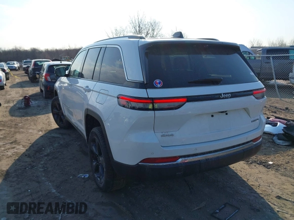 2022 Jeep Grand Cherokee Limited z VIN 1C4RJHBG1N8619387, wystawiony jako IAAI lot #41770859 z przebiegiem 49 814 mil mil oraz . Historia ofert i sprzedaży dostępna na DreamBid. Obrazek 3.