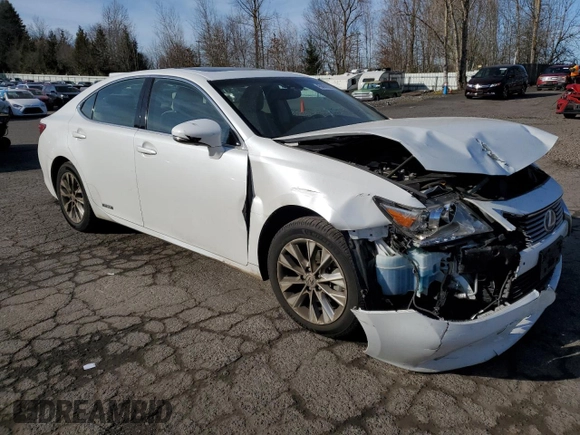 2013 Lexus ES 300h z VIN JTHBW1GG2D2018105, wystawiony jako Copart lot #45091035 z przebiegiem 182 016 mil mil oraz Szkoda całkowita • Salvage title. Historia ofert i sprzedaży dostępna na DreamBid. Obrazek 4.