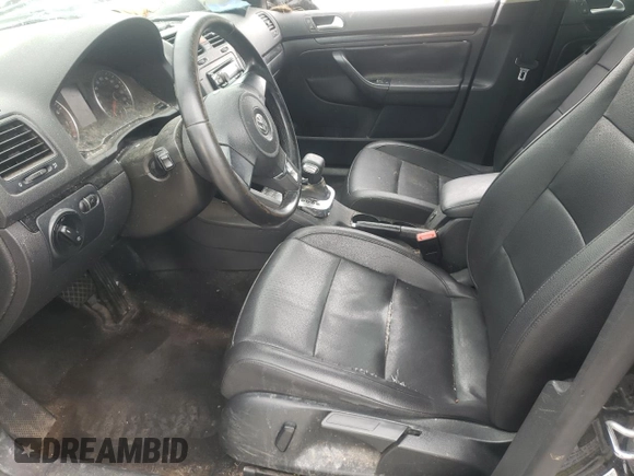 2010 Volkswagen Jetta SE with VIN 3VWRX7AJ8AM008166, listed as a Copart auction lot 53916215 with 211,197 mi miles and Clean title. Bid and sale history available at DreamBid. Image 7.