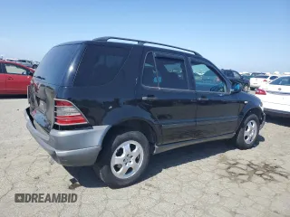 1998 Mercedes-Benz M 320/430/500 z VIN 4JGAB54E9WA012082, wystawiony jako Copart lot #55592125 z przebiegiem 77 350 mil mil oraz Szkoda całkowita • Salvage title. Historia ofert i sprzedaży dostępna na DreamBid. Obrazek 3.