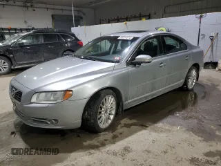 2011 Volvo S80 3.0L Turbo z VIN YV1902AH5B1145999, wystawiony jako Copart lot #86514514 z przebiegiem 196 646 mil mil oraz Szkoda całkowita • Salvage title. Historia ofert i sprzedaży dostępna na DreamBid. Obrazek 1.
