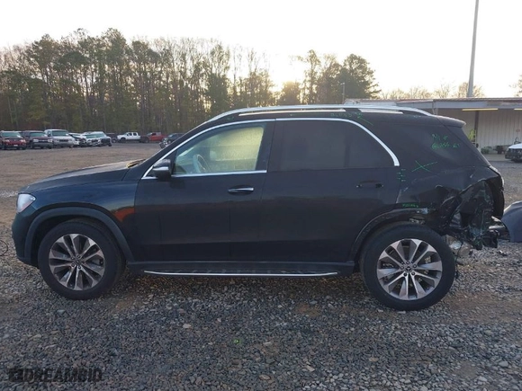 2022 Mercedes-Benz GLE with VIN 4JGFB4JB2NA698359, listed as a IAAI auction lot 41443656 with NaN miles. Bid and sale history available at carsss.com. Image 15.