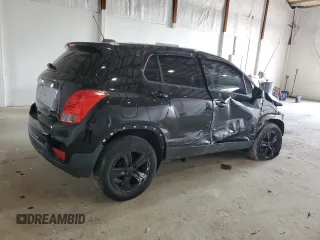2019 Chevrolet Trax LS z VIN 3GNCJKSBXKL326681, wystawiony jako Copart lot #52777315 z przebiegiem 62 451 mil mil oraz Szkoda całkowita • Salvage title. Historia ofert i sprzedaży dostępna na DreamBid. Obrazek 3.