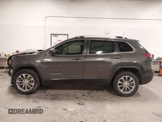 2019 Jeep Cherokee Altitude with VIN 1C4PJMLB2KD287336, listed as a IAAI auction lot 42230374 with 107,785 mi miles and . Bid and sale history available at DreamBid. Image 14.