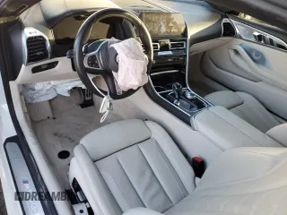 2019 BMW 8 Series M850i xDrive z VIN WBABC4C53KBU95426, wystawiony jako Copart lot #89221245 z przebiegiem Nie podano mil oraz Szkoda całkowita • Salvage title. Historia ofert i sprzedaży dostępna na DreamBid. Obrazek 8.