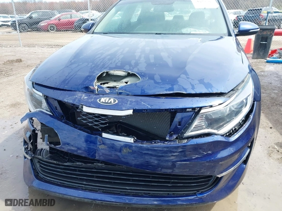 2017 Kia Optima LX with VIN 5XXGT4L39HG152100, listed as a IAAI auction lot 41953707 with 89,273 mi miles. Bid and sale history available at carsss.com. Image 6.
