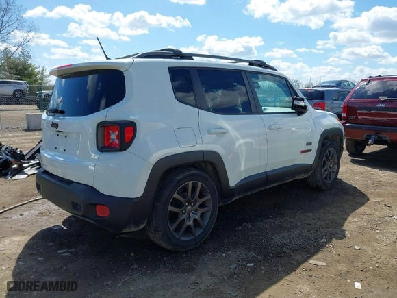 2016 Jeep Renegade Latitude with VIN ZACCJABT4GPC65046, listed as a IAAI auction lot 41882848 with 128,486 mi miles. Bid and sale history available at carsss.com. Image 4.