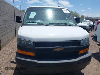 2021 Chevrolet Express Cargo z VIN 1GCWGAFP1M1235250, wystawiony jako IAAI lot #42678056 z przebiegiem 46 536 mil mil oraz . Historia ofert i sprzedaży dostępna na DreamBid. Obrazek 12.