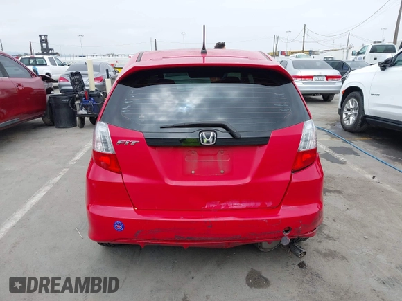 2013 Honda Fit Sport с VIN JHMGE8H50DC007175, выставлен на аукционе IAAI как лот 42474888 с пробегом 89 908 миль миль и . История ставок и продаж доступна на DreamBid. Изображение 16.