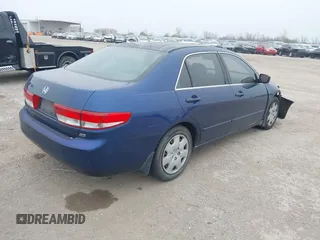 2003 Honda Accord LX z VIN 1HGCM66353A013204, wystawiony jako IAAI lot #41463511 z przebiegiem 265 647 mil mil oraz . Historia ofert i sprzedaży dostępna na DreamBid. Obrazek 4.